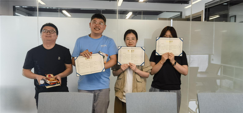 恩施團隊經典溝通系列課程結業（“清華恩施分?！笔讓卯厴I合影）